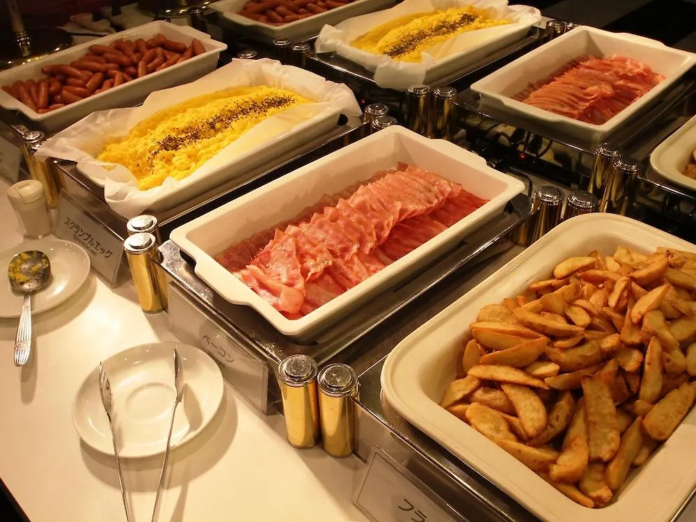 ***  APA Villa Hotel Yodoyabashi Osaka Japón