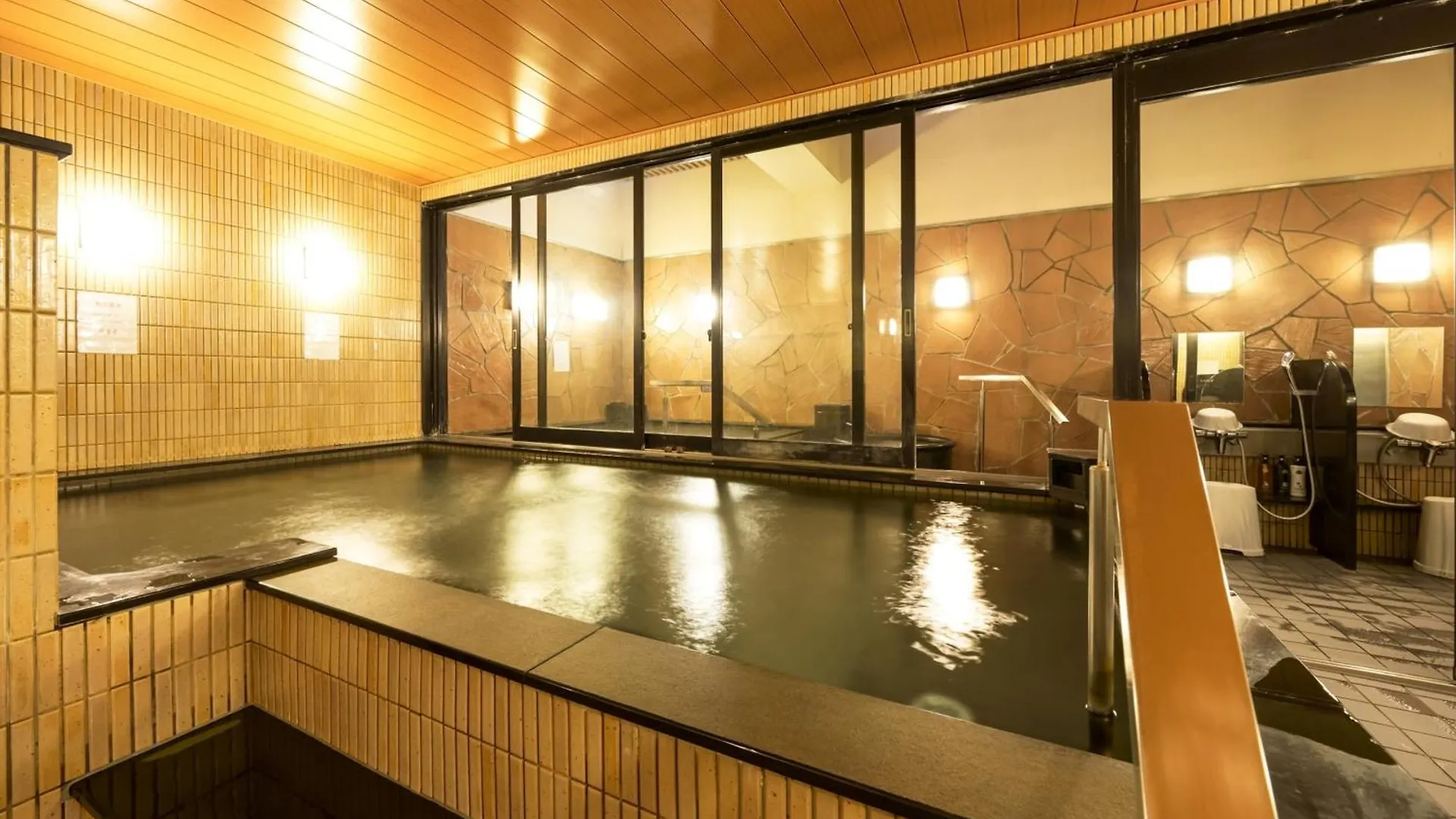 APA Villa Hotel Yodoyabashi Osaka 3*,